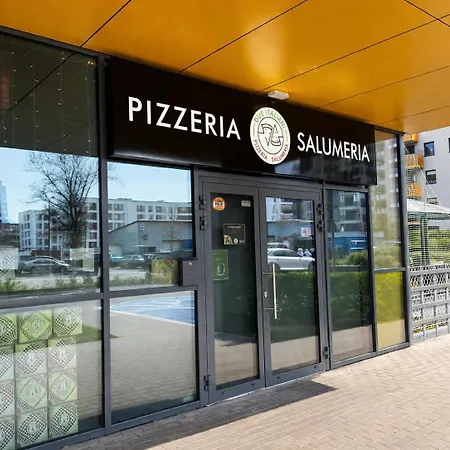 Krakowski Vibe- Premium Z Garazem * Krasków